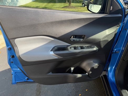 Used 2023 Nissan Kicks SR w/ SR Premium Package image 25
