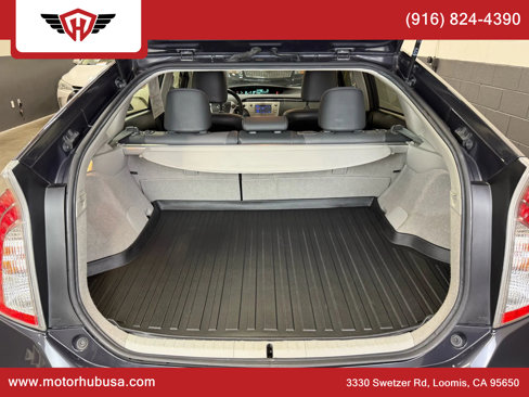 Used 2015 Toyota Prius Five image 45