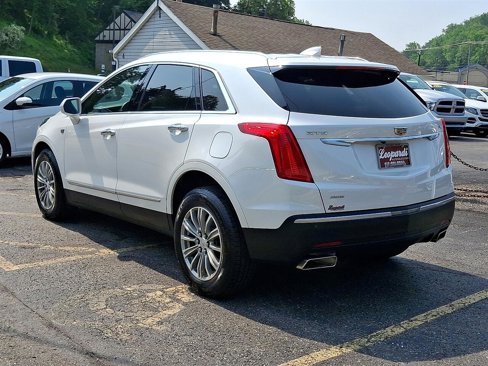 Used 2018 Cadillac XT5 Luxury w/ Driver Awareness Package image 4