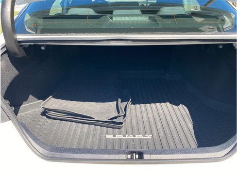 Used 2022 Toyota Camry LE image 34
