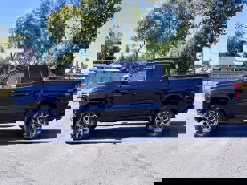 New 2026 Chevrolet Colorado Z71 w/ Technology Package image 2