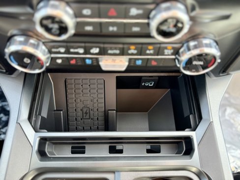 New 2026 Ford F350 Lariat image 25