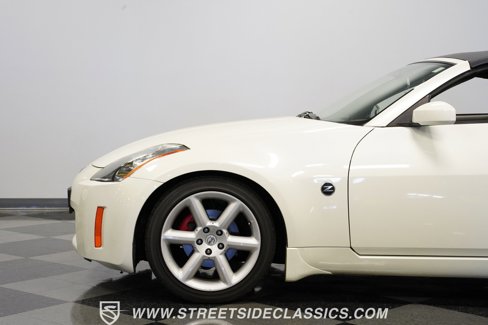 Used 2004 Nissan 350Z Touring image 23