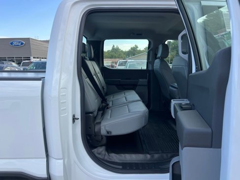 New 2026 Ford F250 XL w/ FX4 Off-Road Package image 19