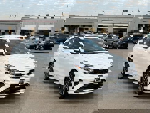 Used 2024 Kia Forte LXS image 5