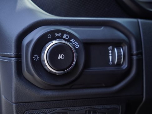 New 2025 Jeep Wrangler Unlimited Rubicon image 14