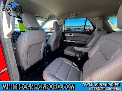 Certified 2022 Ford Explorer Limited w/ Equipment Group 301A image 7