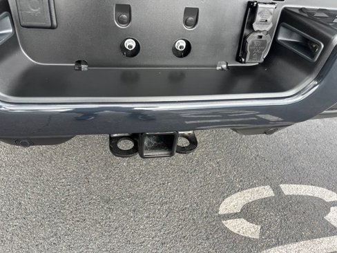 Used 2025 RAM 3500 Limited image 31