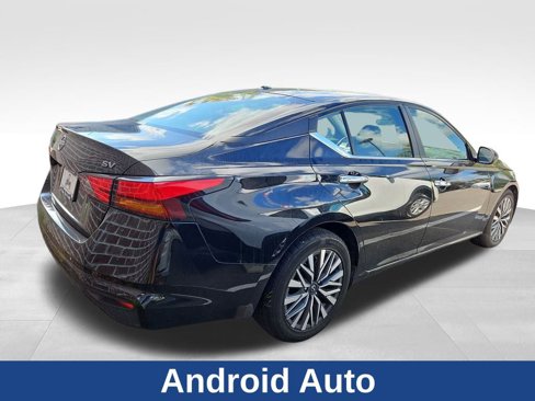 Used 2024 Nissan Altima 2.5 SV image 5