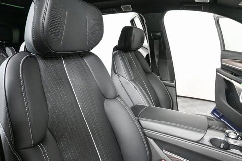 New 2026 Cadillac Vistiq Sport image 22
