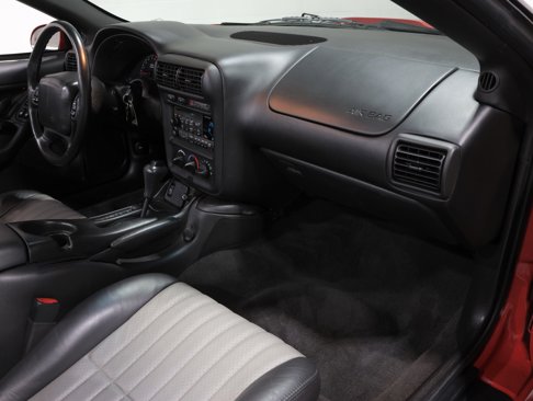 Used 2002 Chevrolet Camaro Z28 w/ SS Performance/Appearance Pkg image 4
