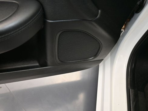 Used 2013 Chrysler 200 Touring image 14