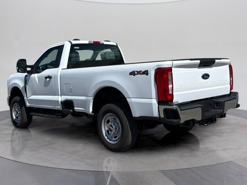 New 2026 Ford F350 4x4 Regular Cab Super Duty image 3