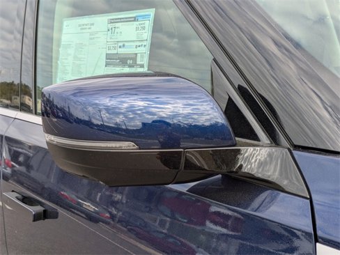 New 2025 INFINITI QX80 Sensory image 10