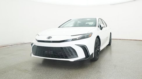 New 2026 Toyota Camry SE image 32