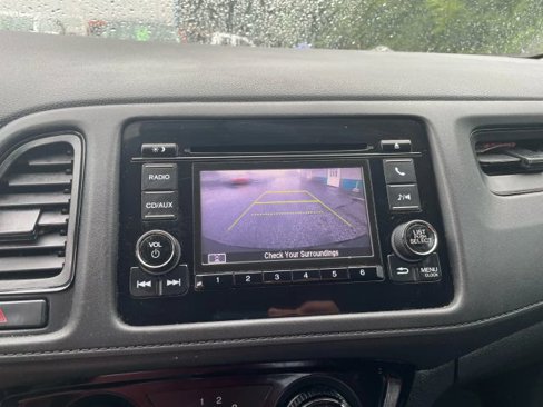 Used 2018 Honda HR-V LX image 15