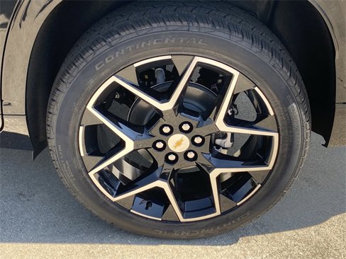 New 2026 Chevrolet Traverse High Country w/ LPO, Floor Liner Package image 25