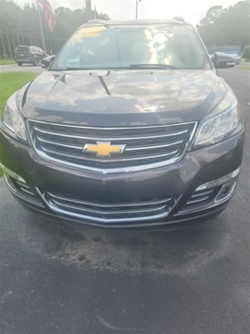 Used 2017 Chevrolet Traverse Premier image 2