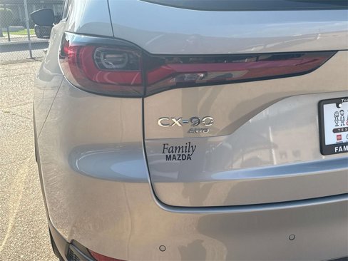 New 2025 MAZDA CX-90 3.3 Turbo w/ Preferred Package image 7