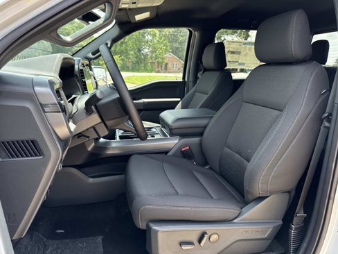 New 2025 Ford F150 XLT w/ Equipment Group 302A MID image 8