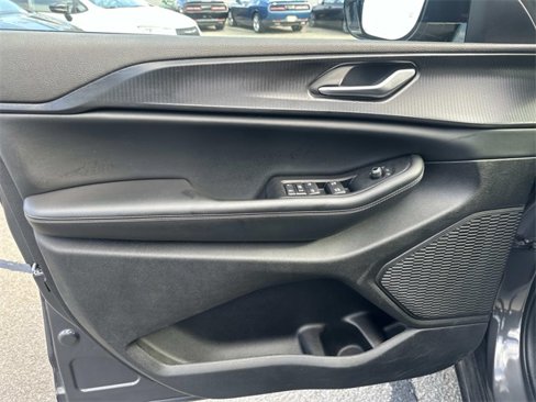Used 2023 Jeep Grand Cherokee Altitude image 15