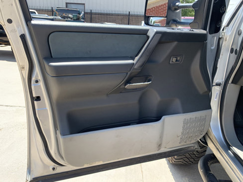 Used 2004 Nissan Titan SE w/ (Bed) Utility Bed Pkg image 11