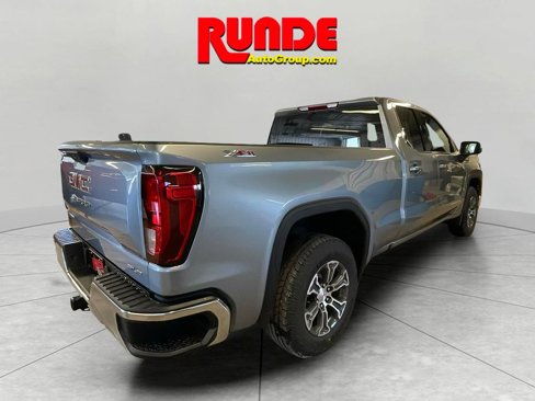 New 2026 GMC Sierra 1500 SLE image 5