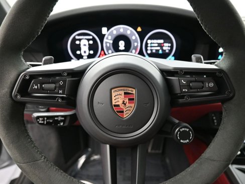 Certified 2025 Porsche 911 Carrera image 25