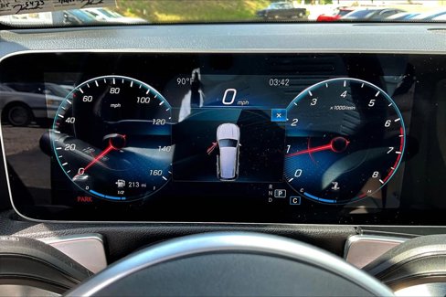 Used 2021 Mercedes-Benz GLB 250 4MATIC image 19