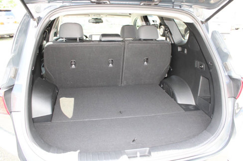 Used 2019 Hyundai Santa Fe SEL w/ Cargo Package image 26