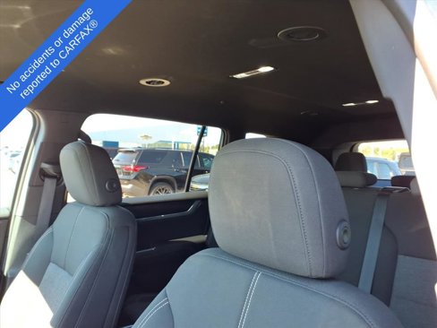 Used 2025 GMC Acadia Elevation image 20