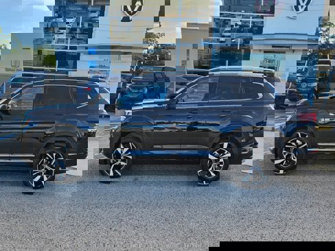 New 2025 Volkswagen Atlas SEL Premium R-Line image 4