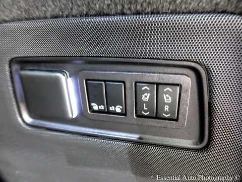 Used 2023 Cadillac Escalade Sport Platinum image 34