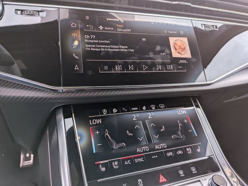 New 2026 Audi SQ7 Prestige image 9