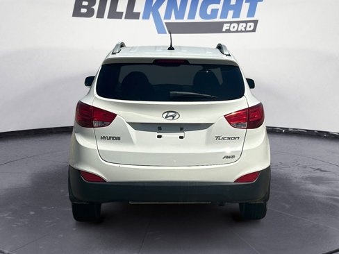 Used 2011 Hyundai Tucson GLS image 4