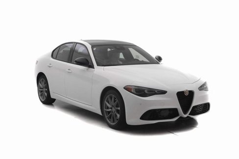 New 2024 Alfa Romeo Giulia Sprint image 2