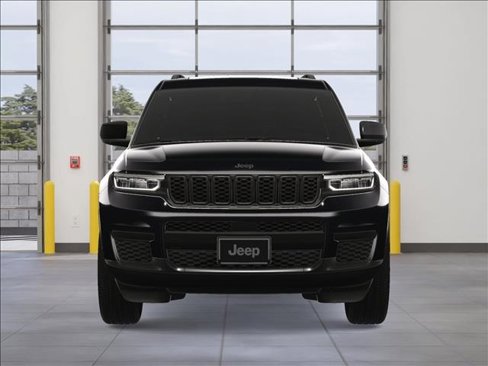 New 2025 Jeep Grand Cherokee L Altitude image 9