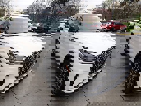 New 2025 Lincoln Aviator AWD image 8