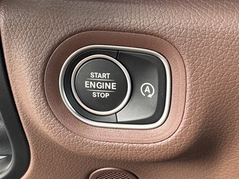 New 2026 Mercedes-Benz GLS 450 4MATIC image 24