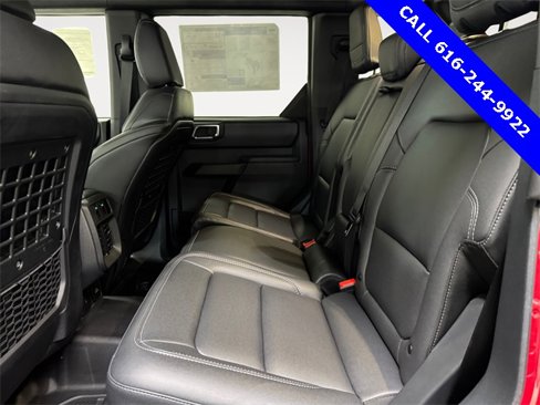 New 2025 Ford Bronco Badlands image 16