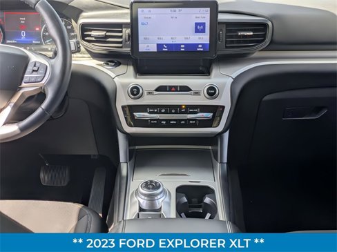Certified 2023 Ford Explorer XLT image 25