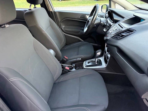 Used 2016 Ford Fiesta SE image 30