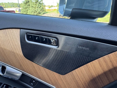 Used 2023 Volvo XC90 B6 Plus w/ Protection Package image 27