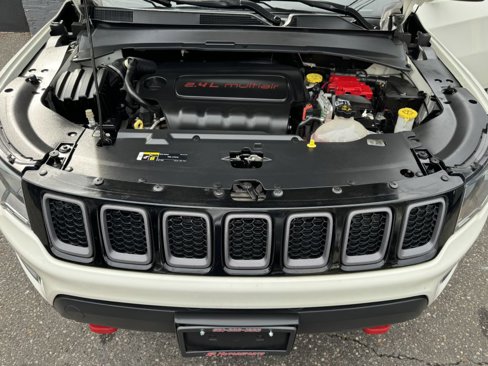 Used 2019 Jeep Compass Trailhawk w/ Leather Interior Group image 9