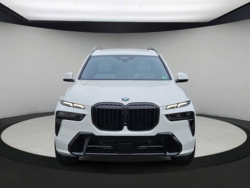 New 2026 BMW X6 M60i image 3