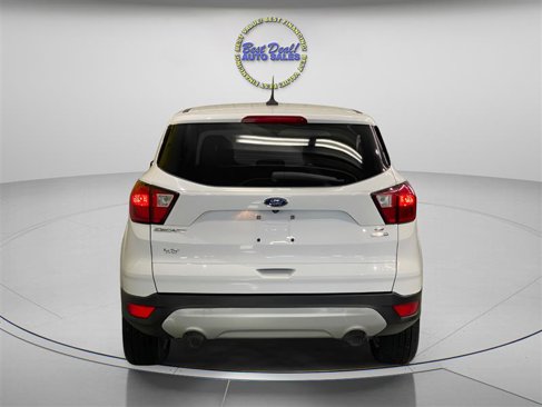 Used 2019 Ford Escape SE image 5