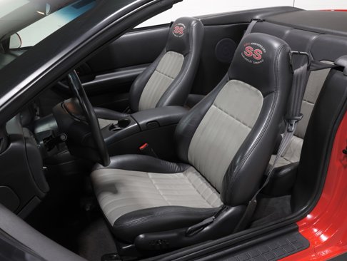 Used 2002 Chevrolet Camaro Z28 w/ SS Performance/Appearance Pkg image 2