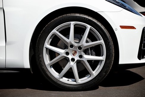 New 2026 Porsche Panamera 4 image 12