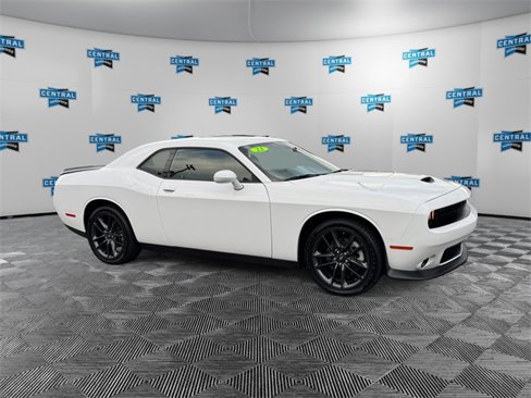 Used 2023 Dodge Challenger GT w/ Plus Package image 7