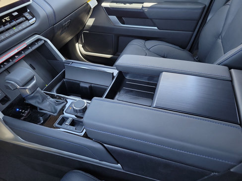 New 2025 Toyota Tundra Platinum w/ Tow Tech Package image 20